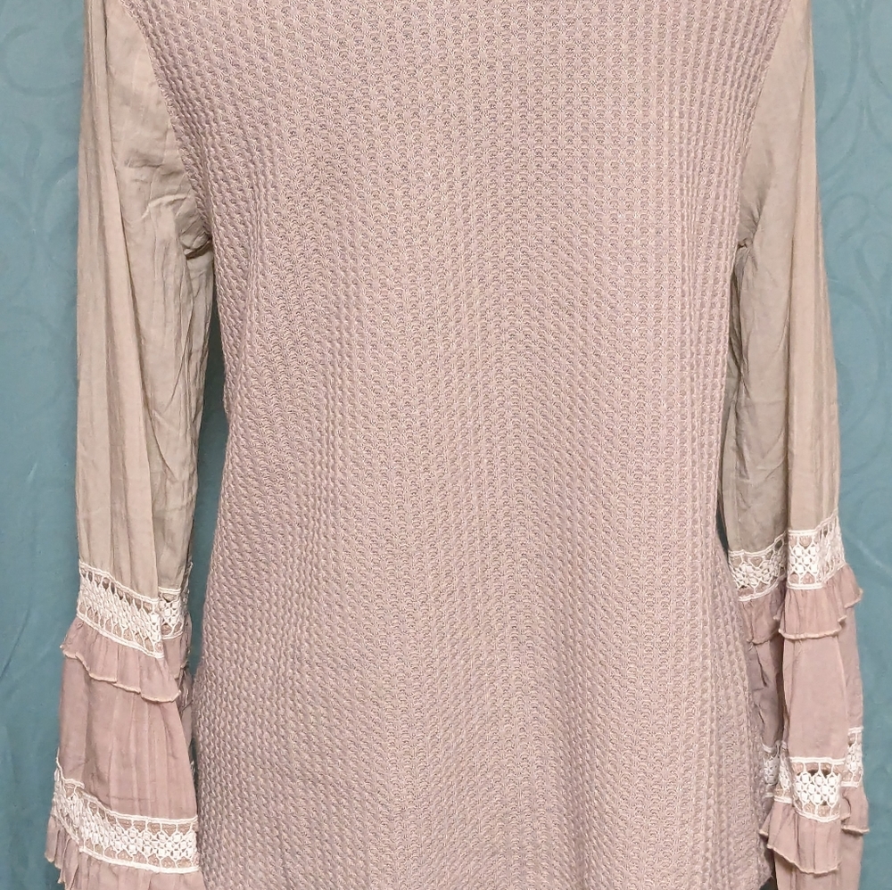 Mystree Long-Sleeved Top